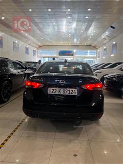 نيسان فيرسا